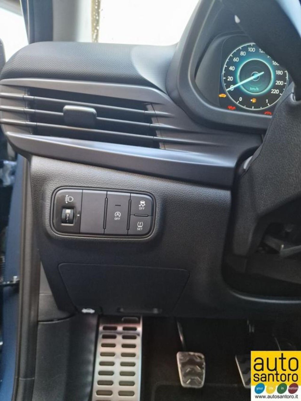 Hyundai Bayon nuova a Salerno (14)