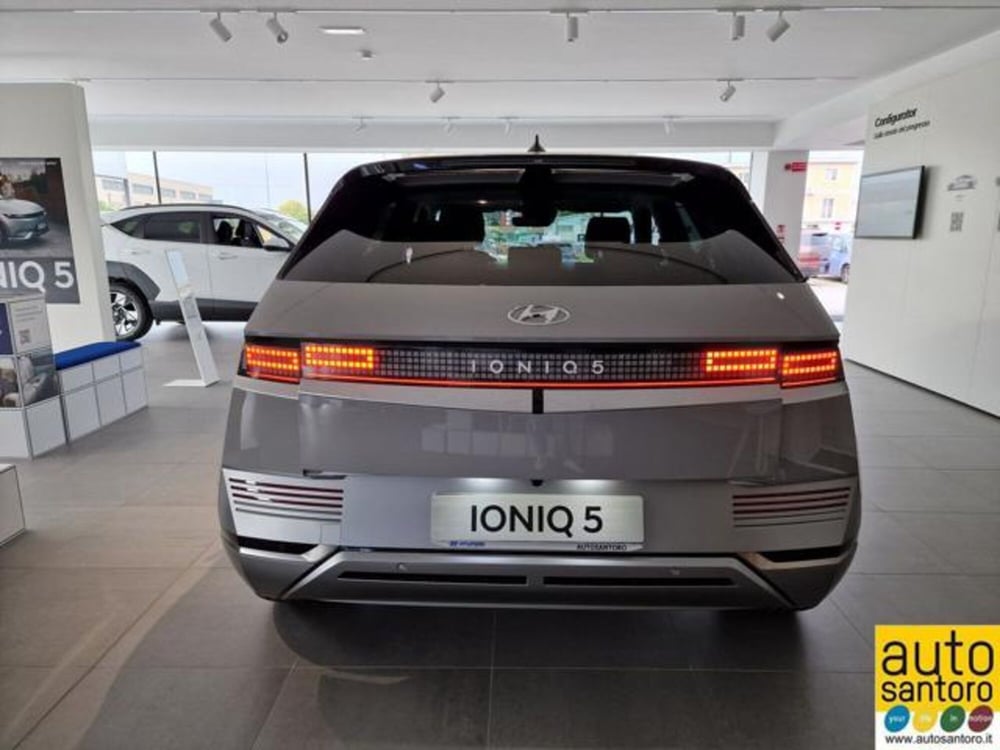 Hyundai Ioniq 5 nuova a Salerno (9)