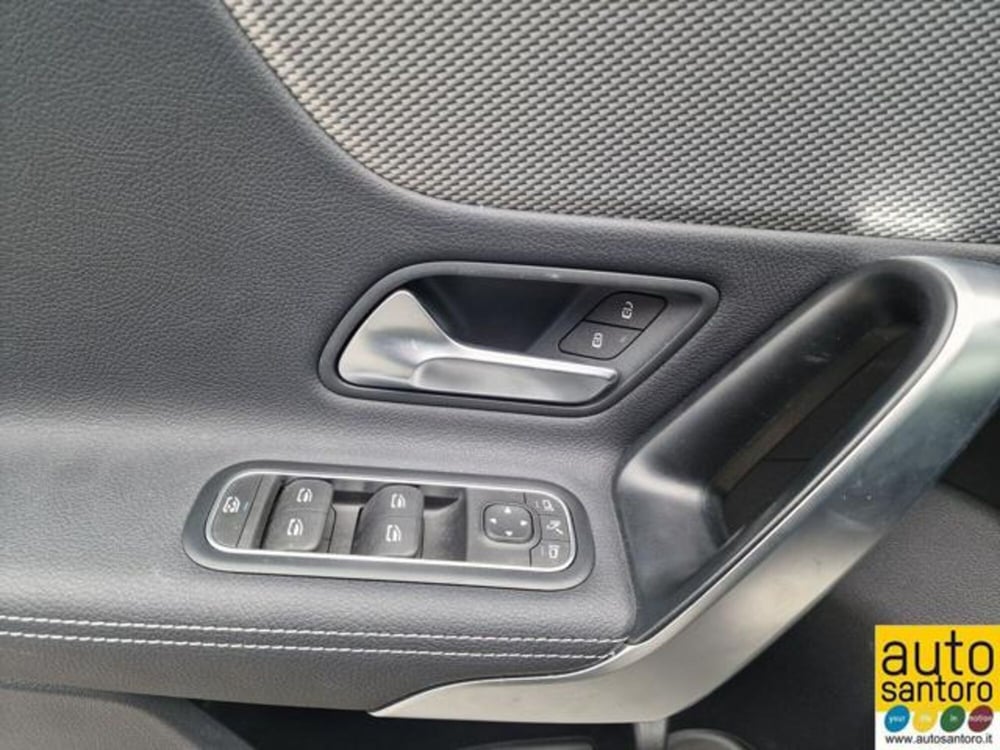 Mercedes-Benz Classe A usata a Salerno (11)