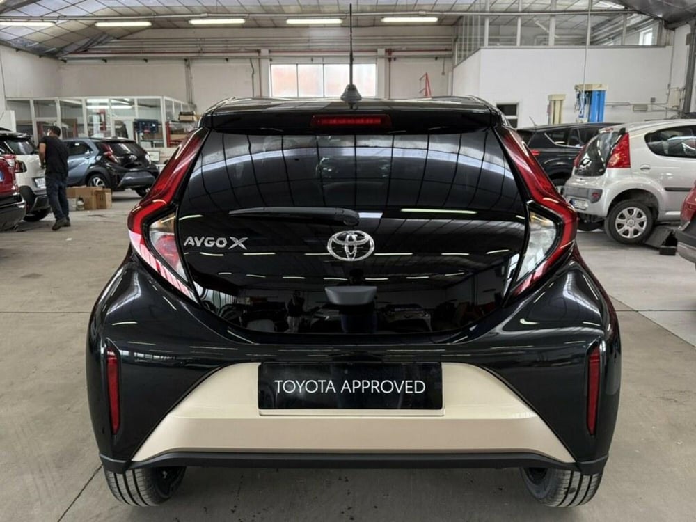 Toyota Aygo X nuova a Monza e Brianza (5)