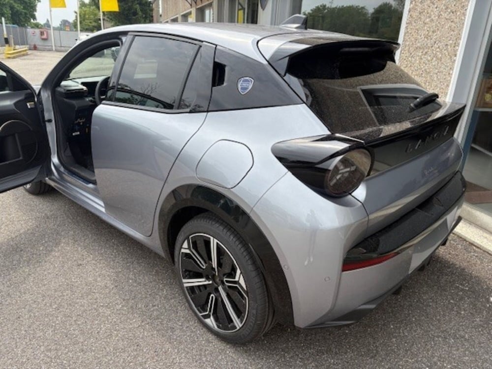 Lancia Ypsilon nuova a Varese (16)