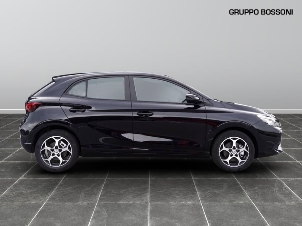 Mg MG3 nuova a Napoli (3)