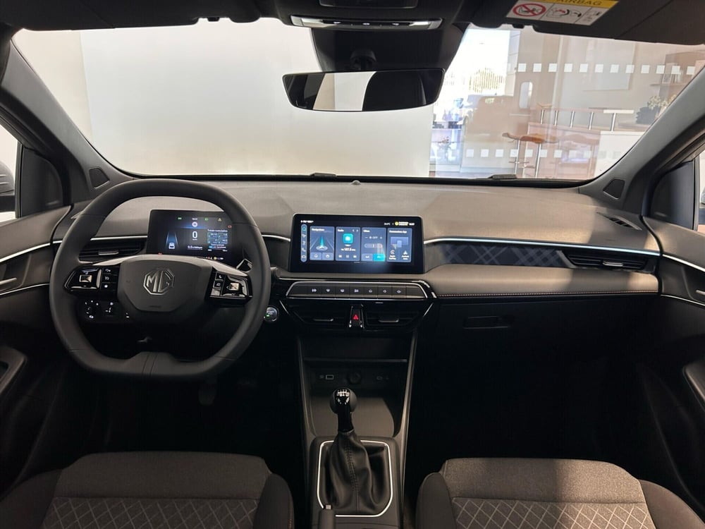 Mg MG3 nuova a Napoli (4)