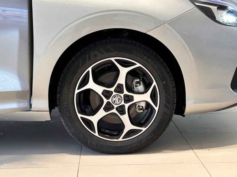 Mg MG3 nuova a Napoli (9)