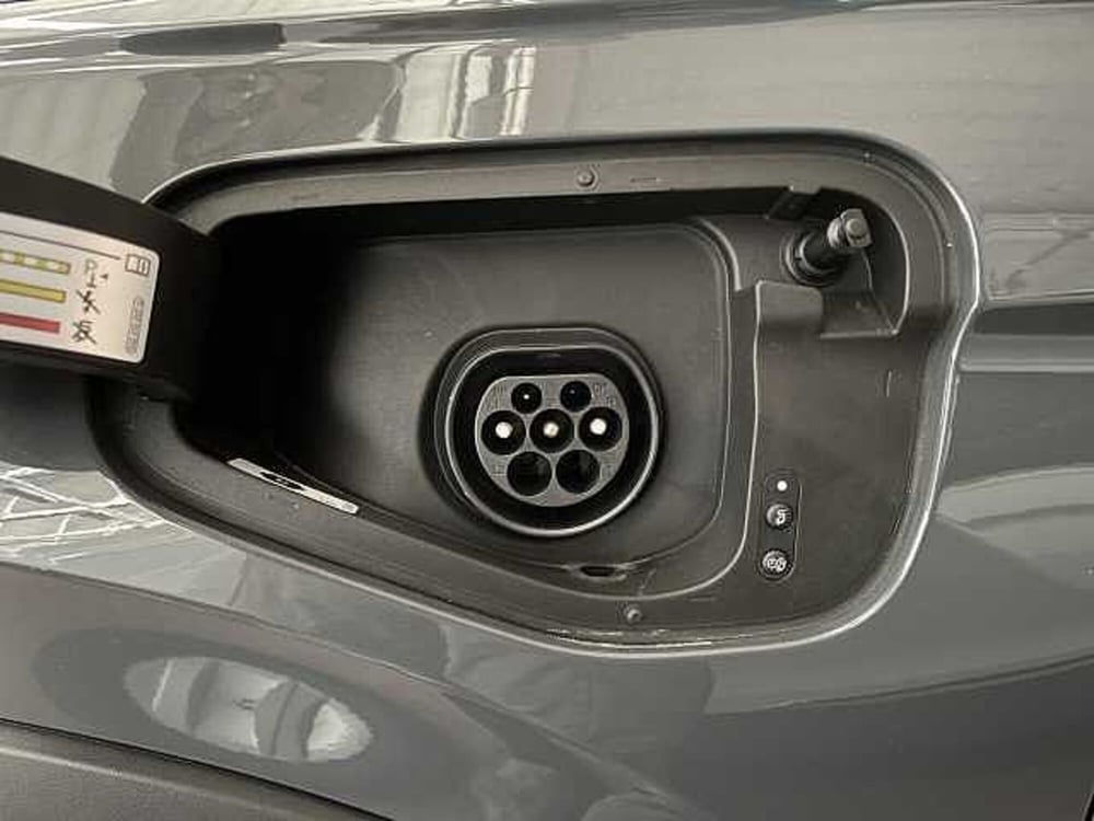 Volkswagen Tiguan nuova a Ravenna (16)