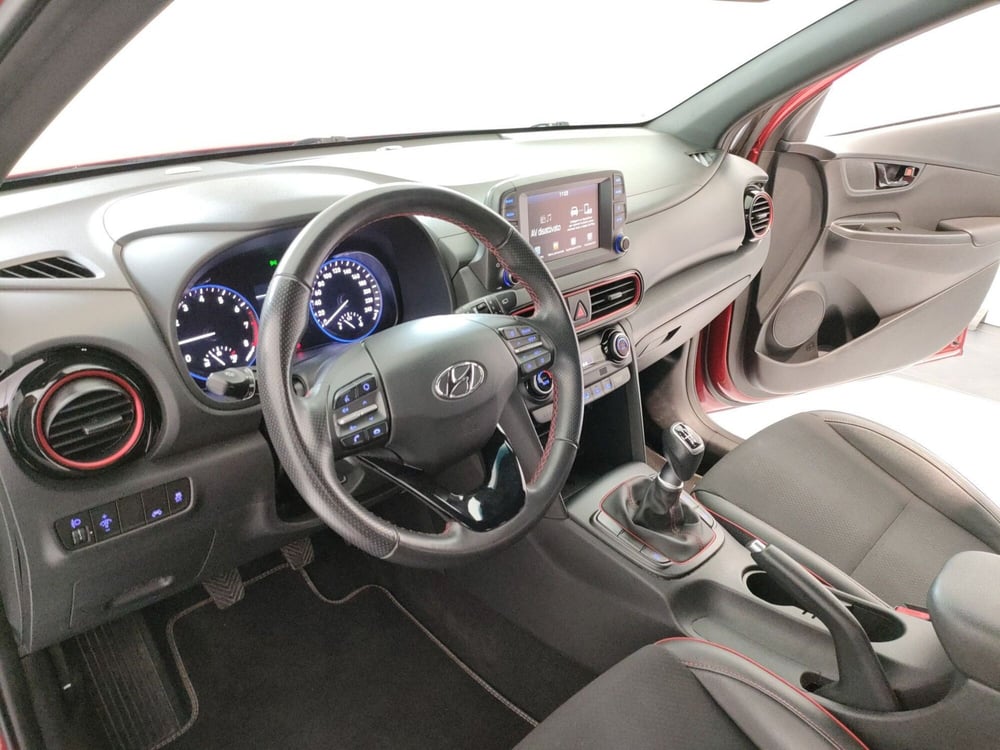Hyundai Kona usata a L'Aquila (11)