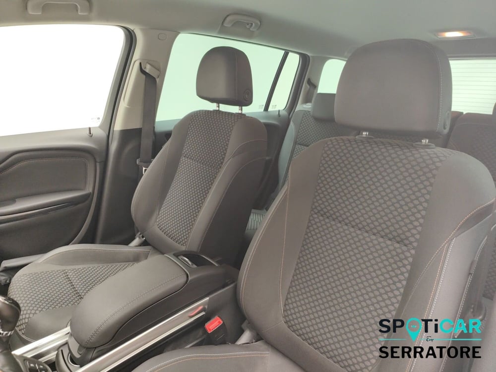 Opel Zafira usata a Como (13)