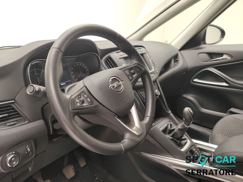Opel Zafira usata a Como (8)