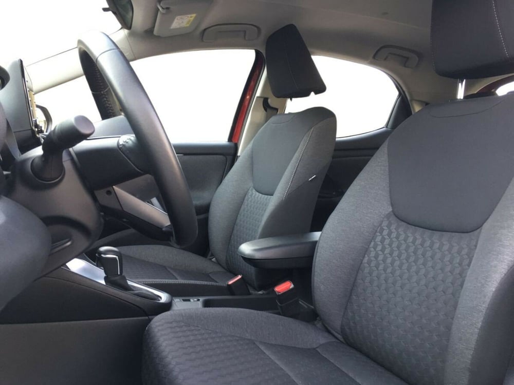Toyota Yaris usata a Lecco (11)