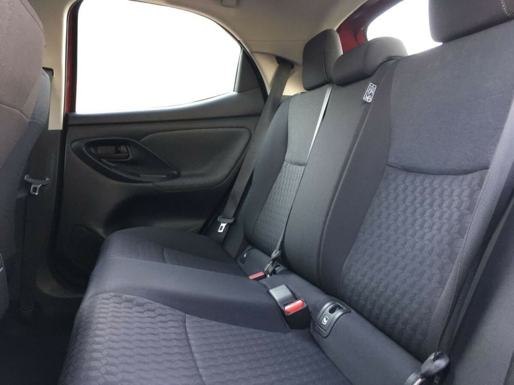 Toyota Yaris usata a Lecco (12)