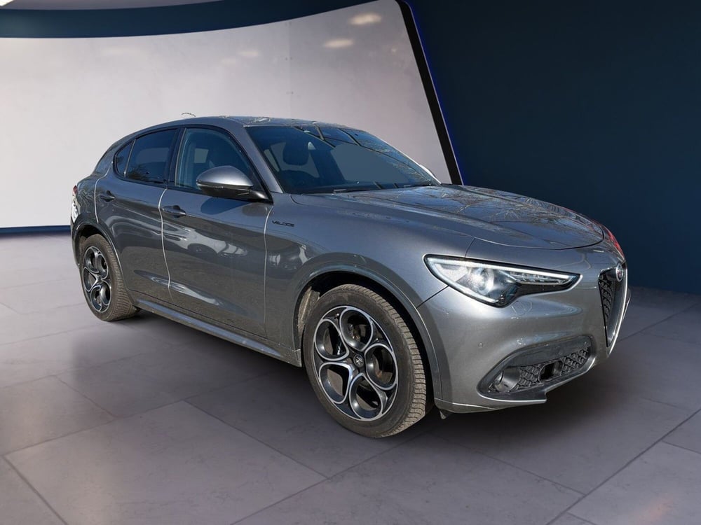 Alfa Romeo Stelvio usata a Torino (3)