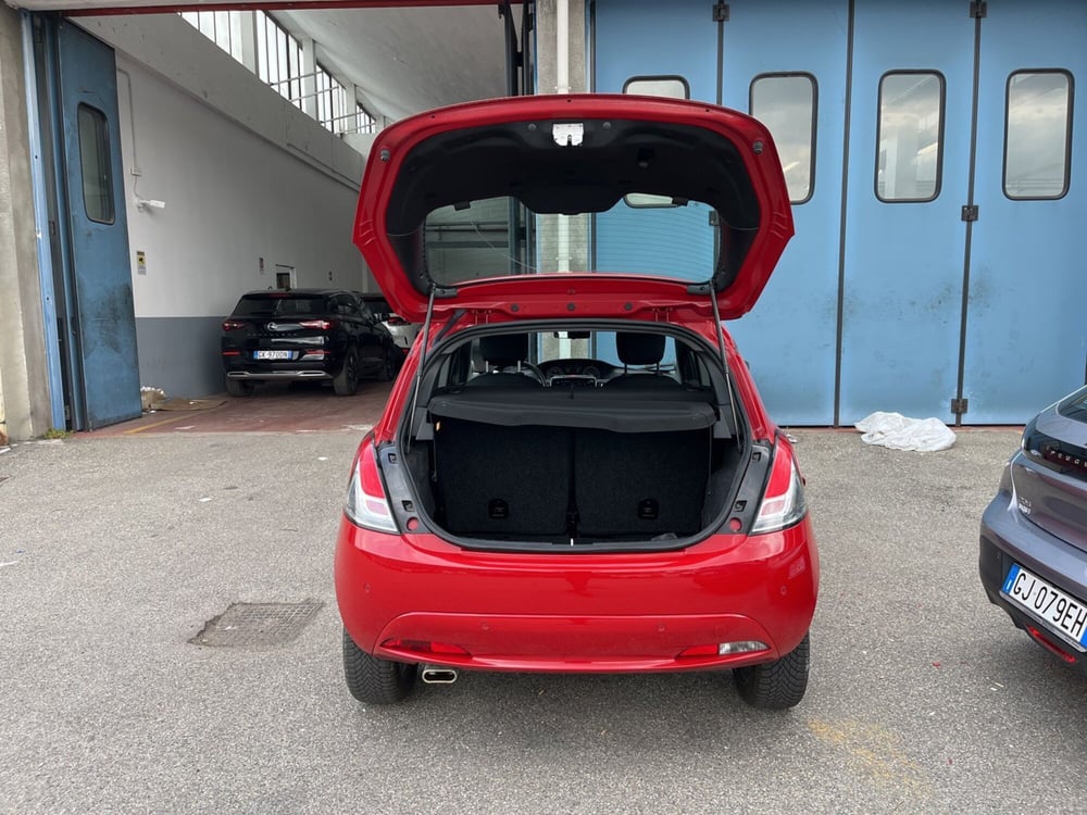 Lancia Ypsilon usata a Torino (7)