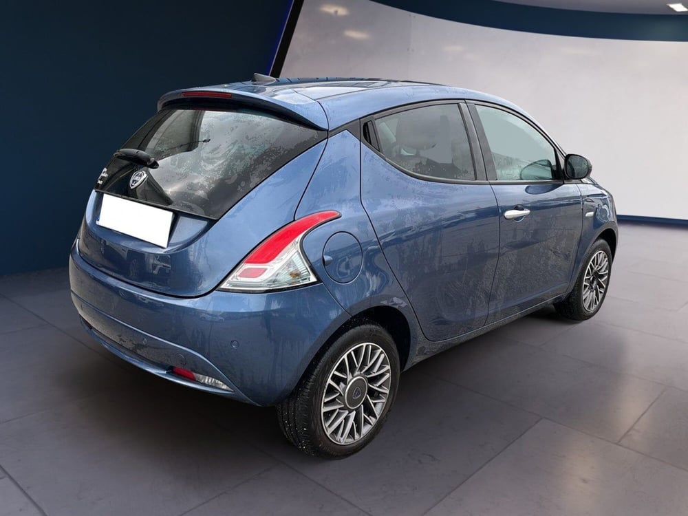 Lancia Ypsilon usata a Torino (4)
