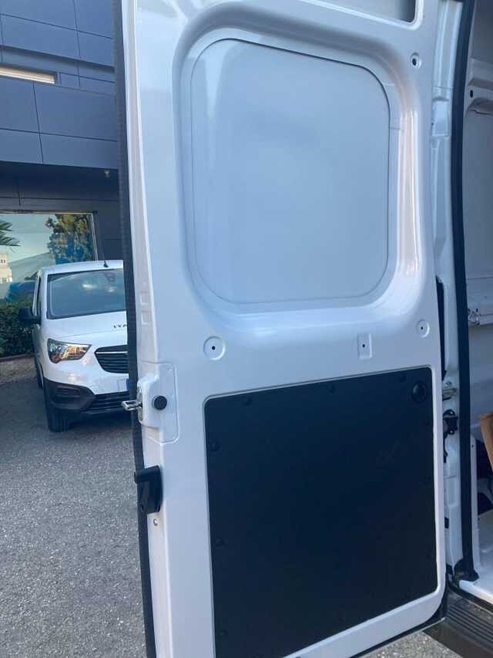 Peugeot Boxer Furgone nuova a Messina (14)