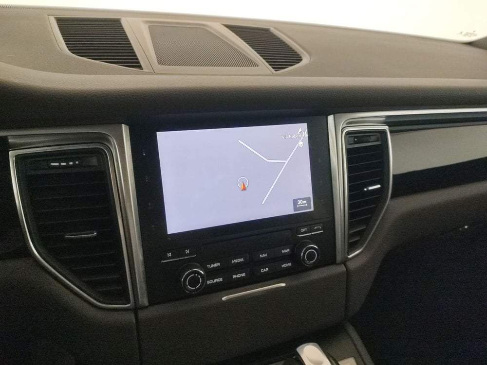 Porsche Macan usata a Alessandria (12)