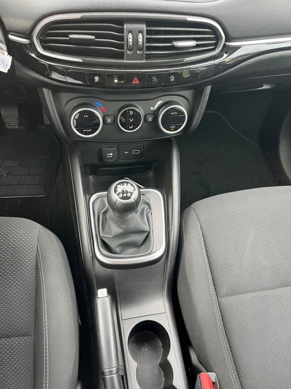 Fiat Tipo Station Wagon usata a Milano (17)