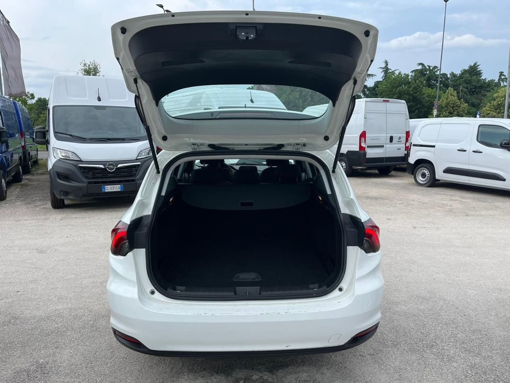 Fiat Tipo Station Wagon usata a Milano (9)