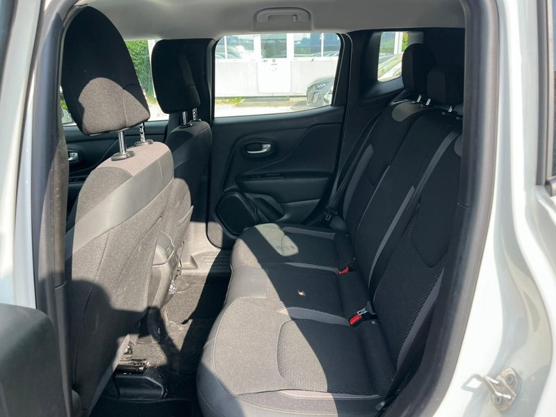 Jeep Renegade usata a Milano (13)