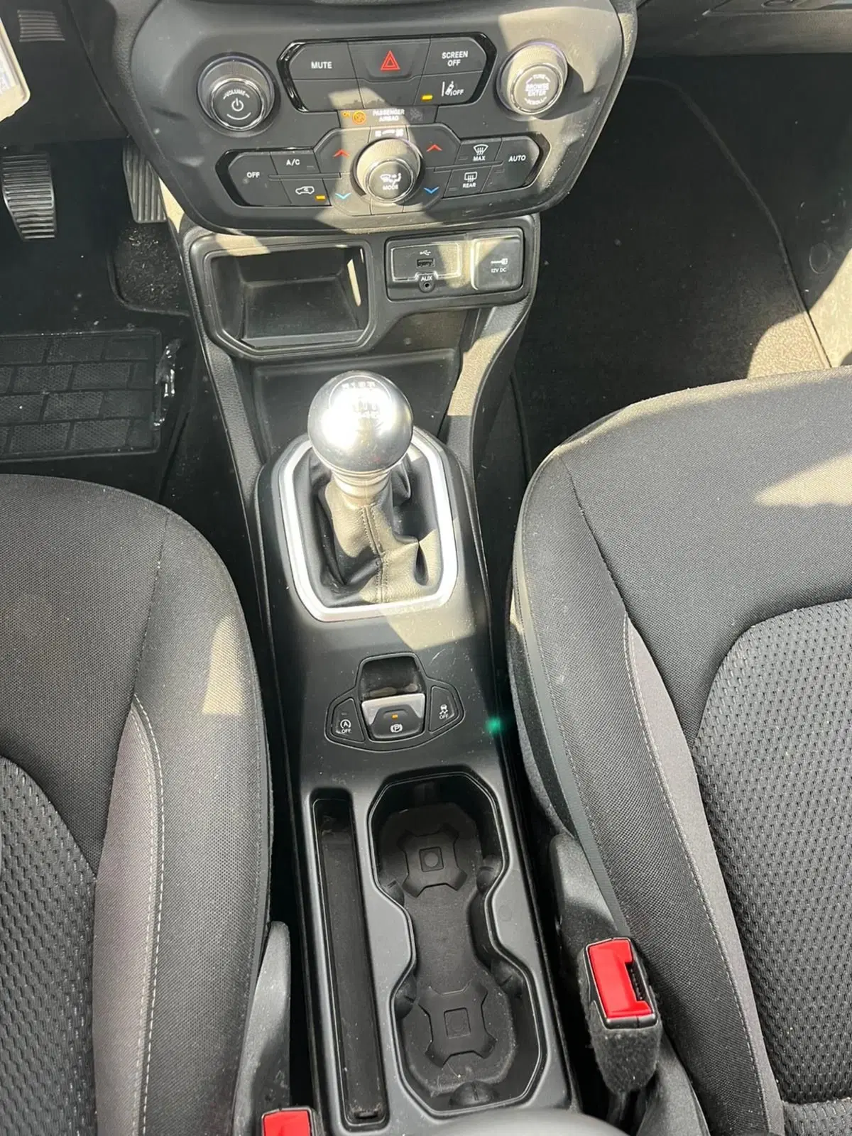 Jeep Renegade usata a Milano (17)