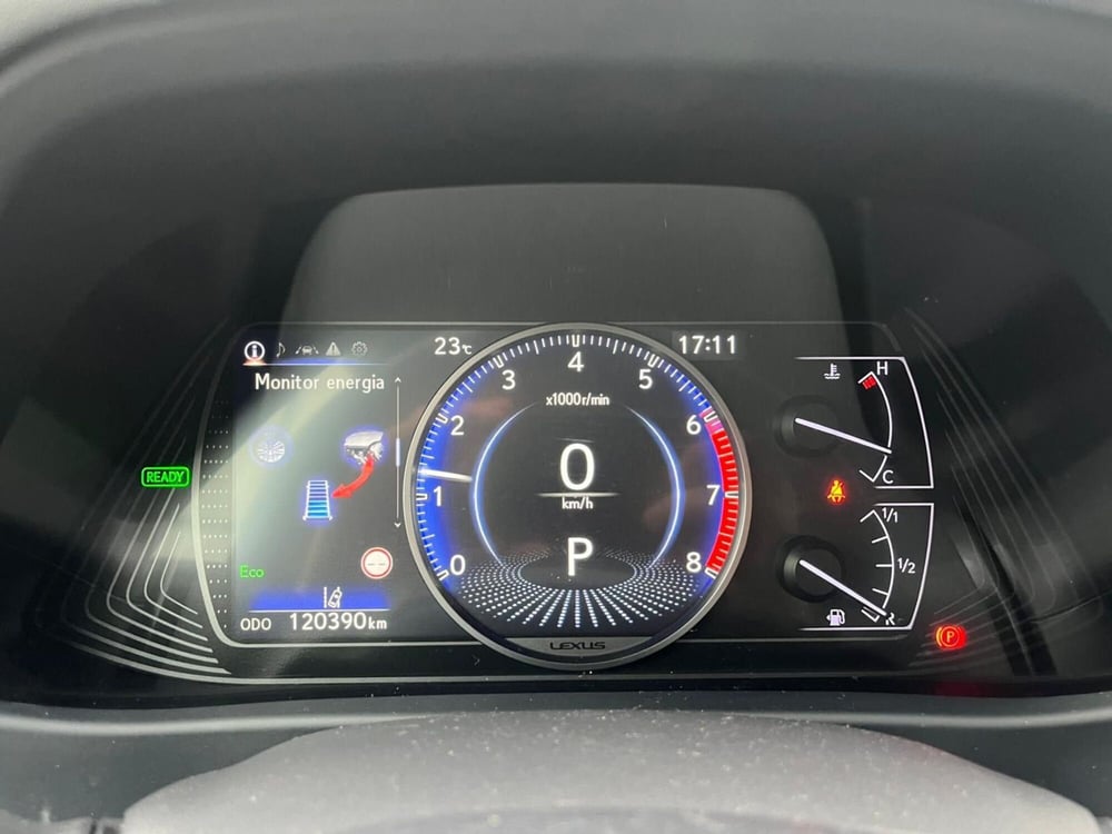 Lexus UX usata a Milano (20)