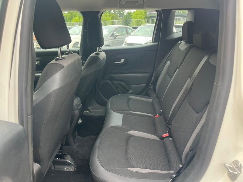 Jeep Renegade usata a Milano (13)