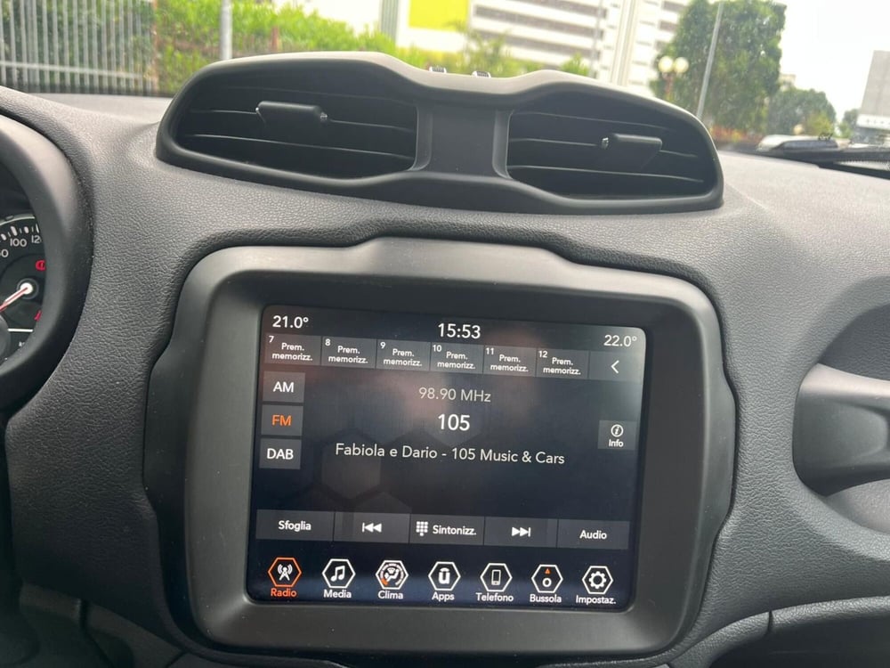 Jeep Renegade usata a Milano (17)