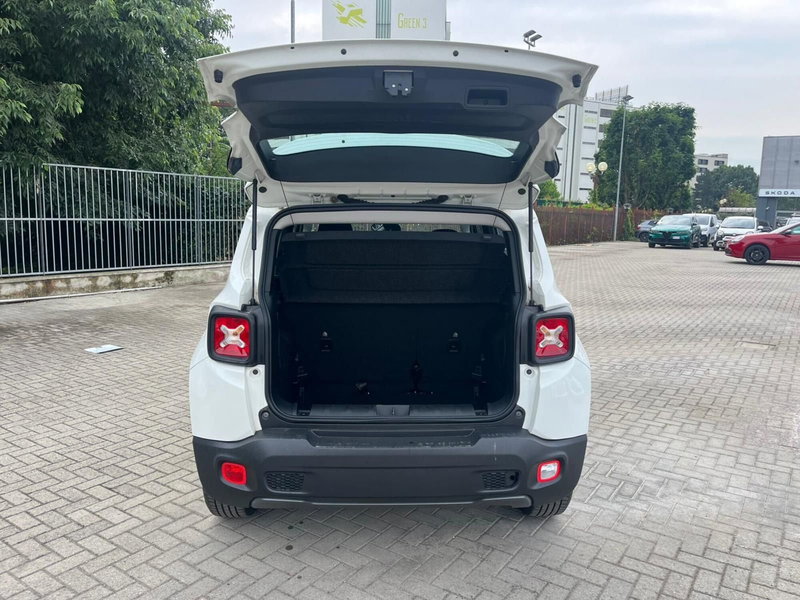 Jeep Renegade usata a Milano (9)