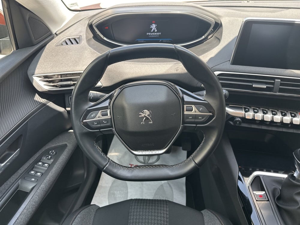 Peugeot 3008 usata a Siracusa (10)