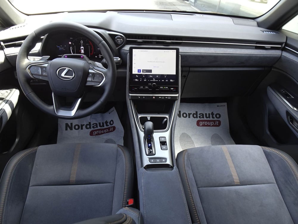 Lexus LBX usata a Treviso (12)