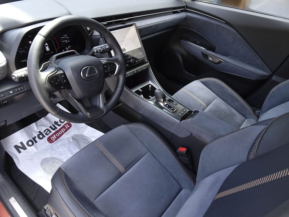 Lexus LBX usata a Treviso (8)