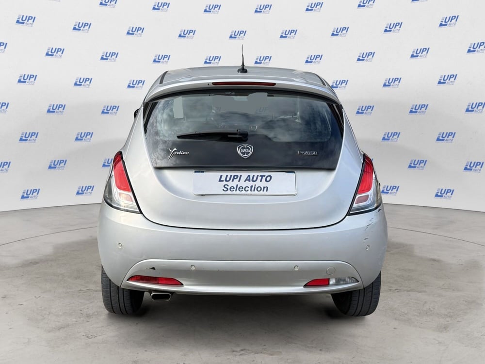 Lancia Ypsilon usata a Pistoia (4)