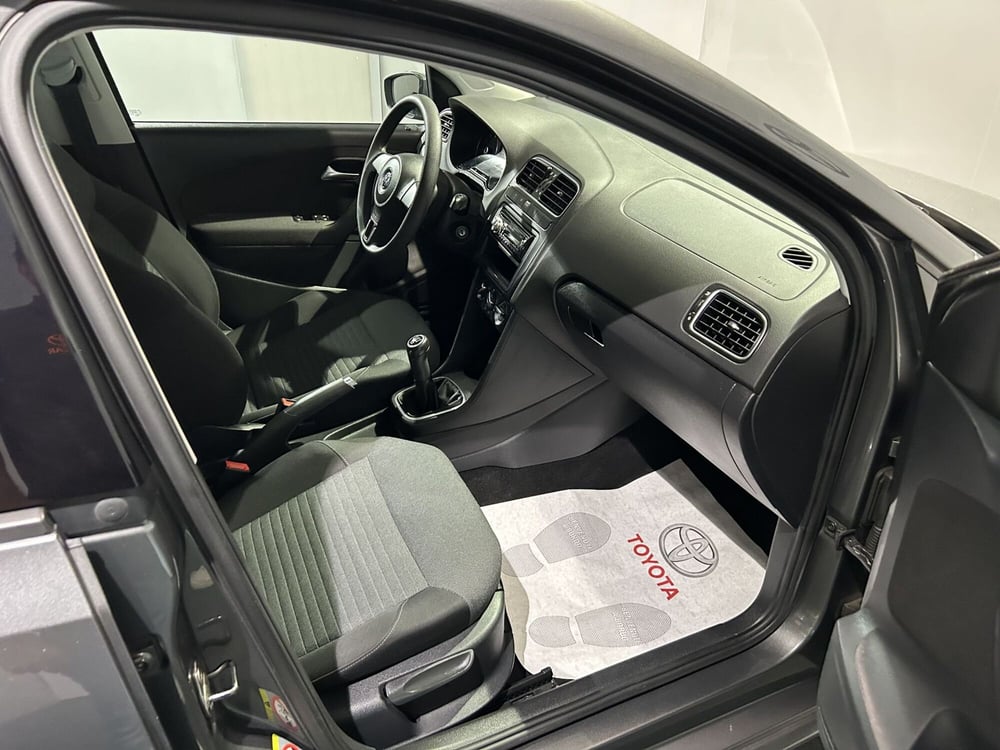 Volkswagen Polo usata a Milano (13)