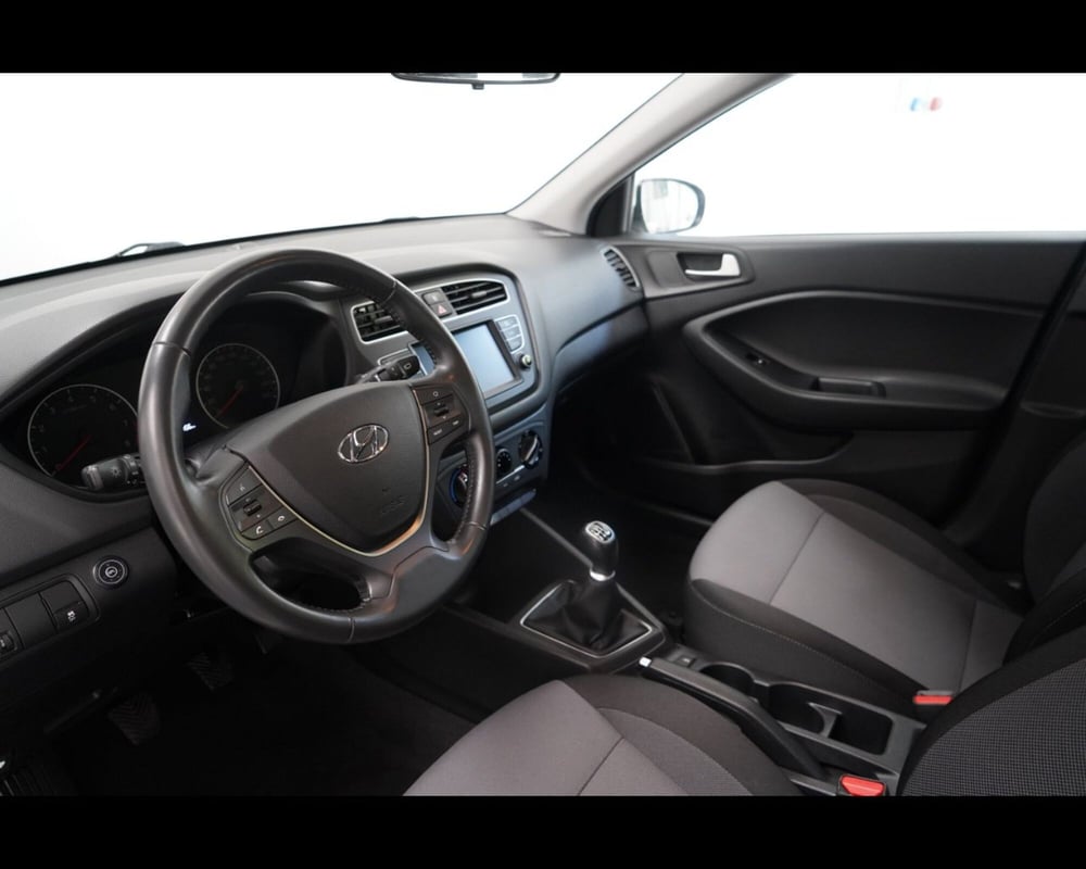Hyundai i20 usata a Venezia (19)