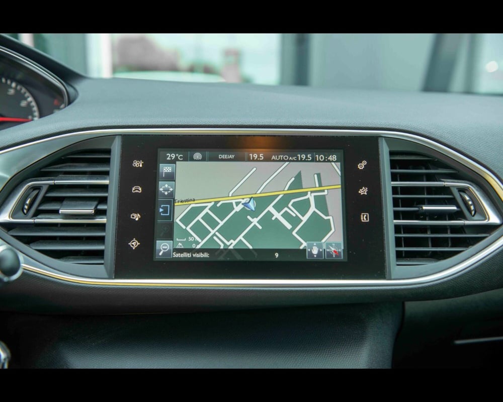 Peugeot 308 SW usata a Venezia (11)