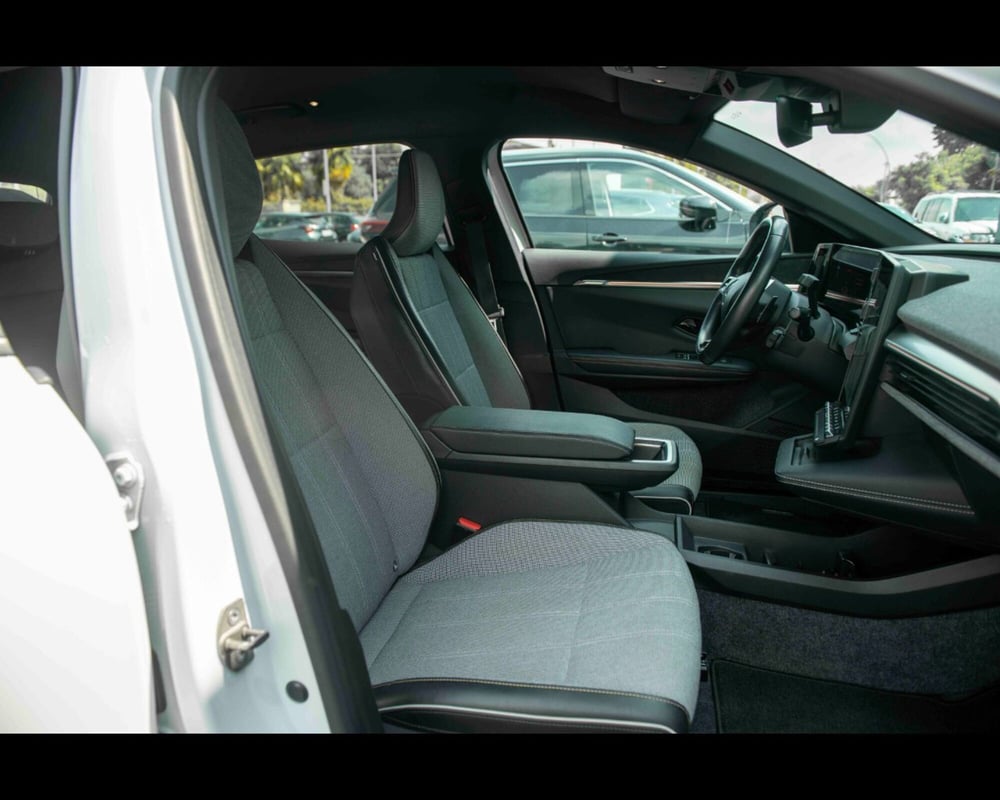 Renault Megane E-Tech Electric usata a Venezia (12)