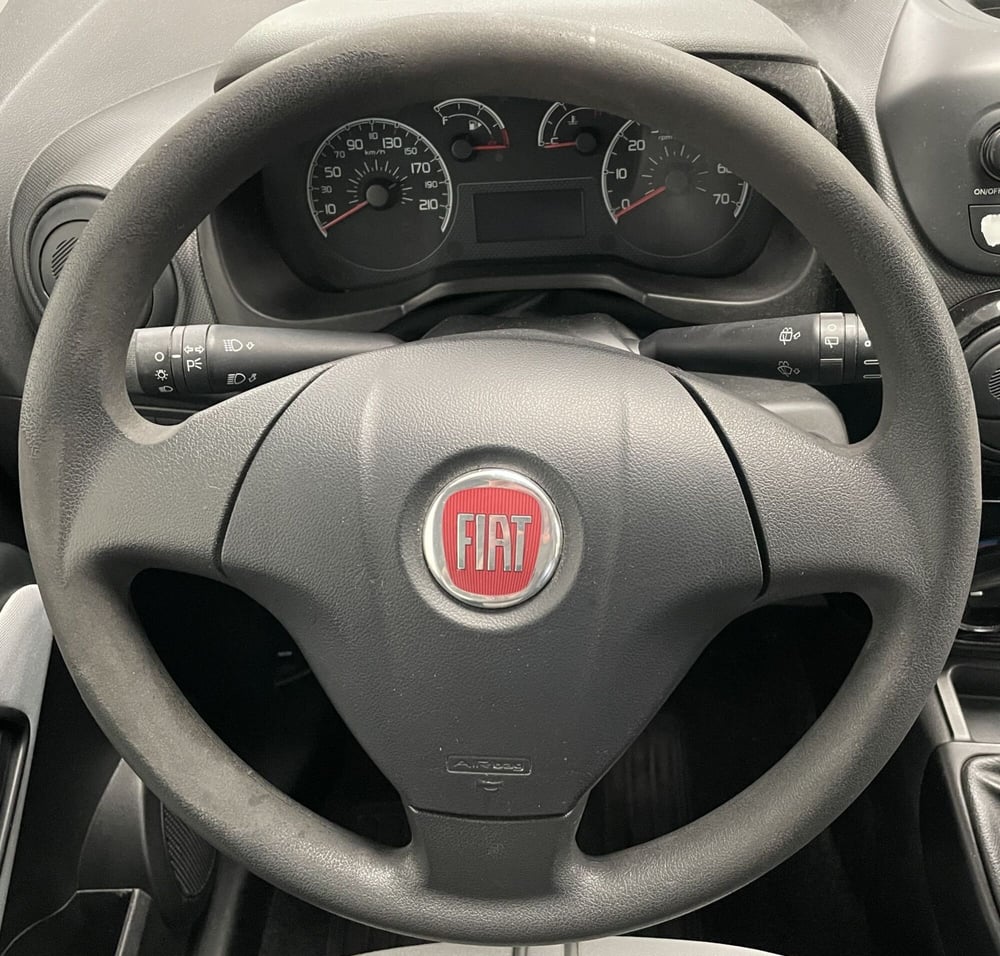 Fiat QUBO usata a Novara (15)