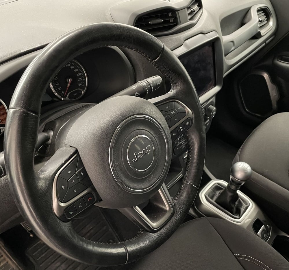 Jeep Renegade usata a Novara (17)