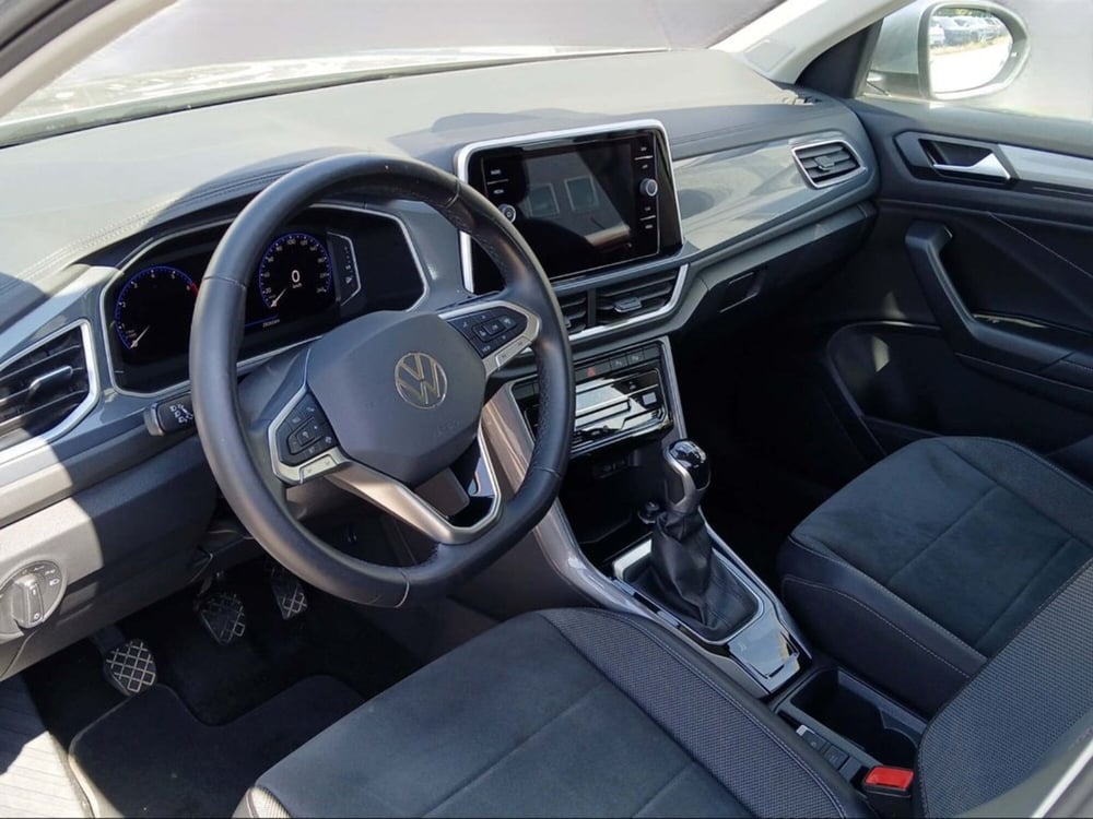 Volkswagen T-Roc usata a Livorno (6)