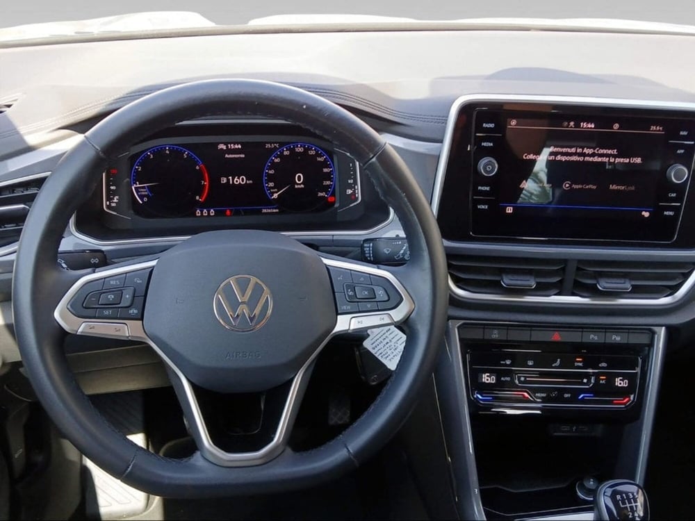 Volkswagen T-Roc usata a Livorno (8)