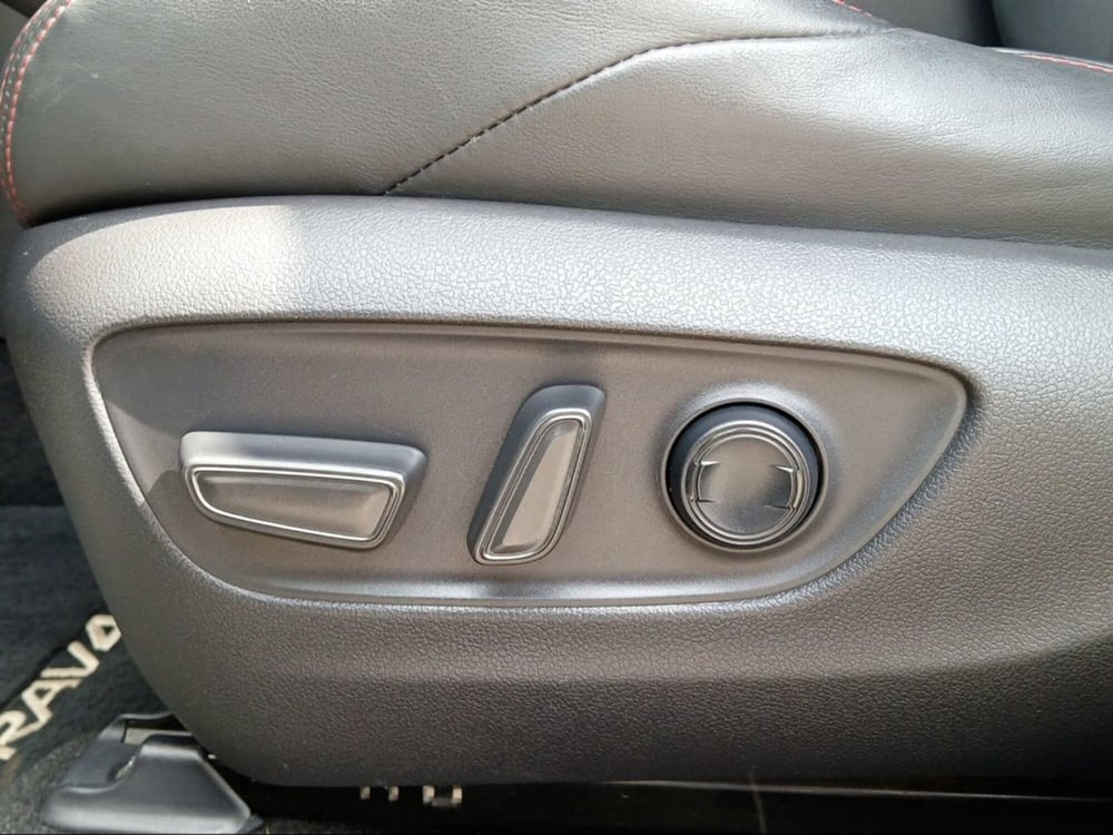 Toyota Rav4 usata a Livorno (14)