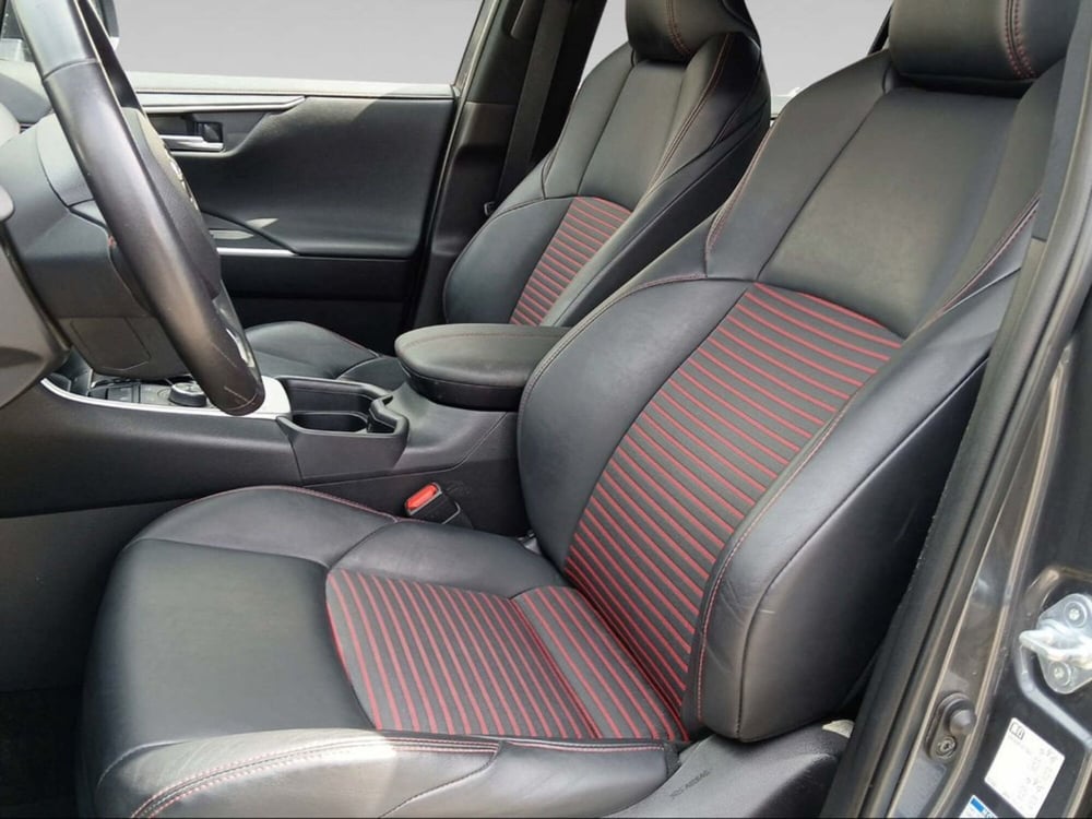 Toyota Rav4 usata a Livorno (9)