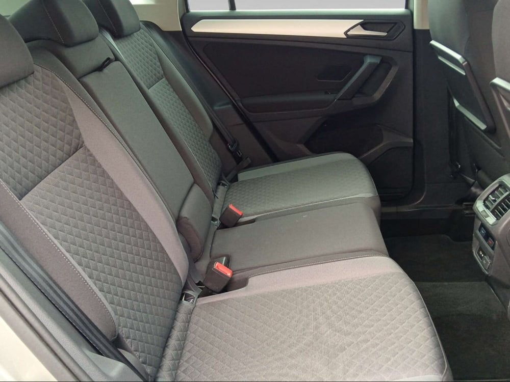 Volkswagen Tiguan usata a Livorno (11)