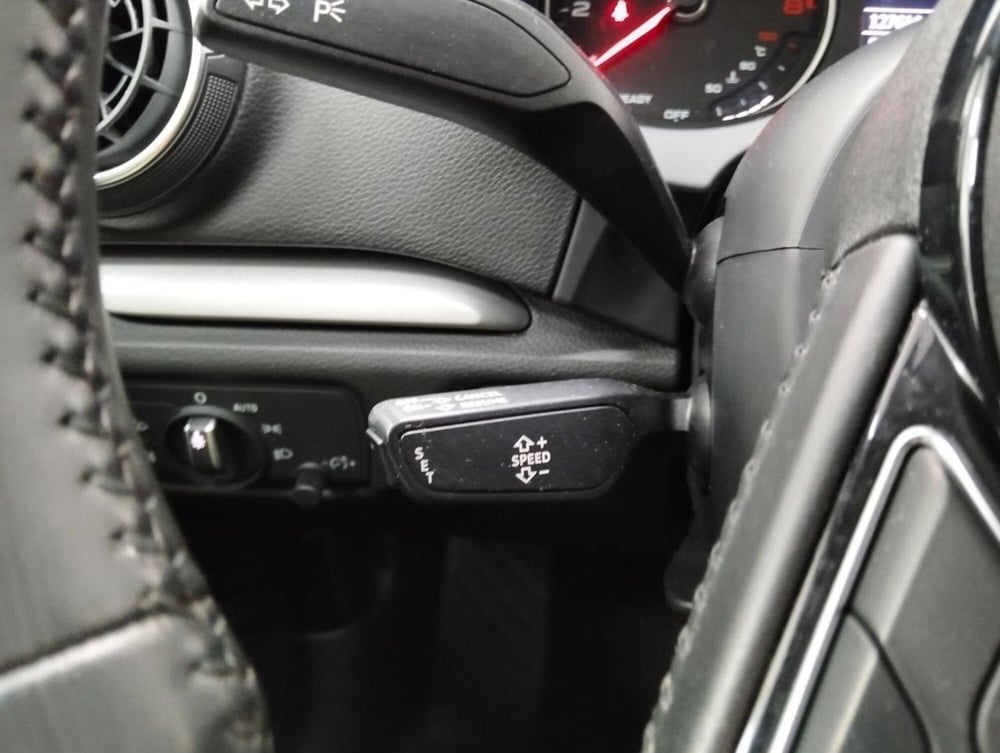Audi A3 Sportback usata a Como (11)