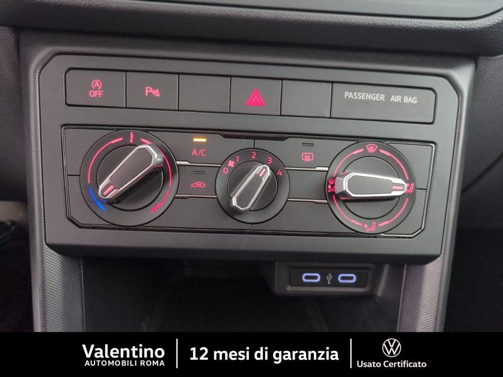 Volkswagen T-Cross usata a Roma (13)