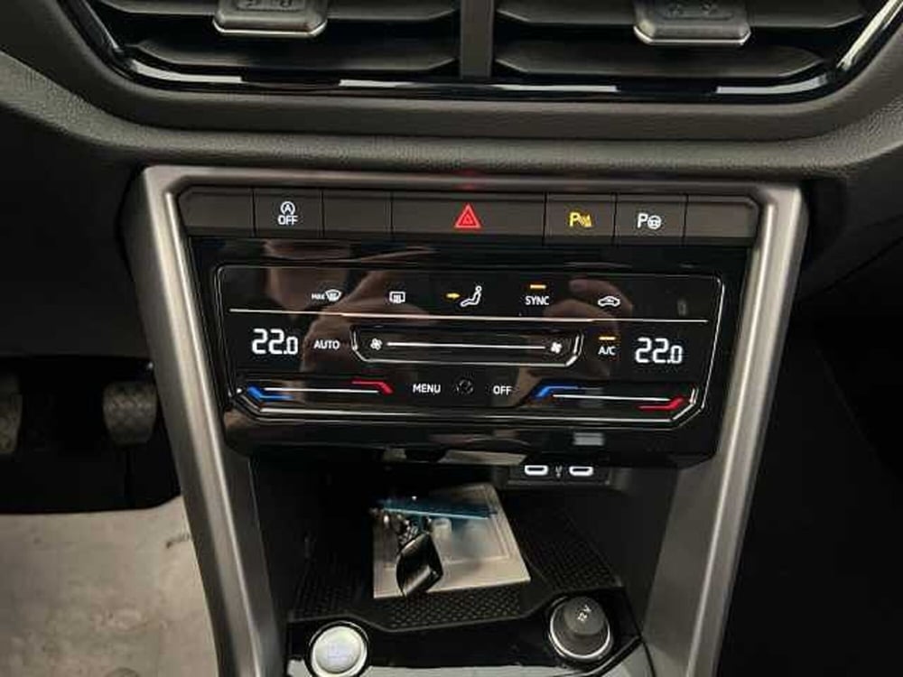 Volkswagen T-Roc nuova a Forlì-Cesena (19)