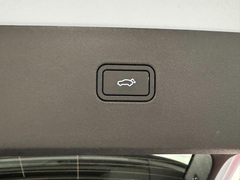 Volvo EX30 usata a Como (18)