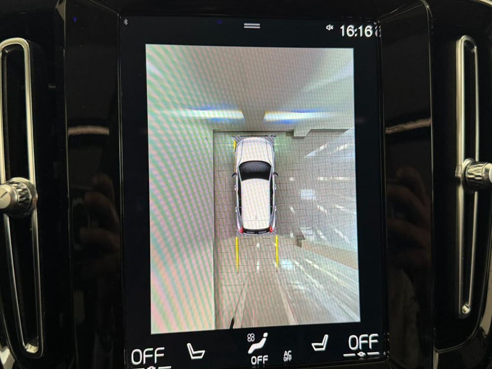 Volvo XC40 usata a Como (14)
