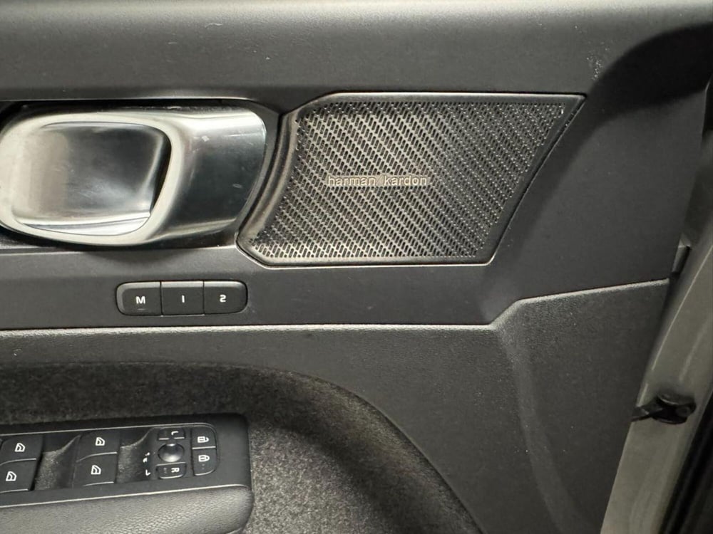 Volvo XC40 usata a Como (18)