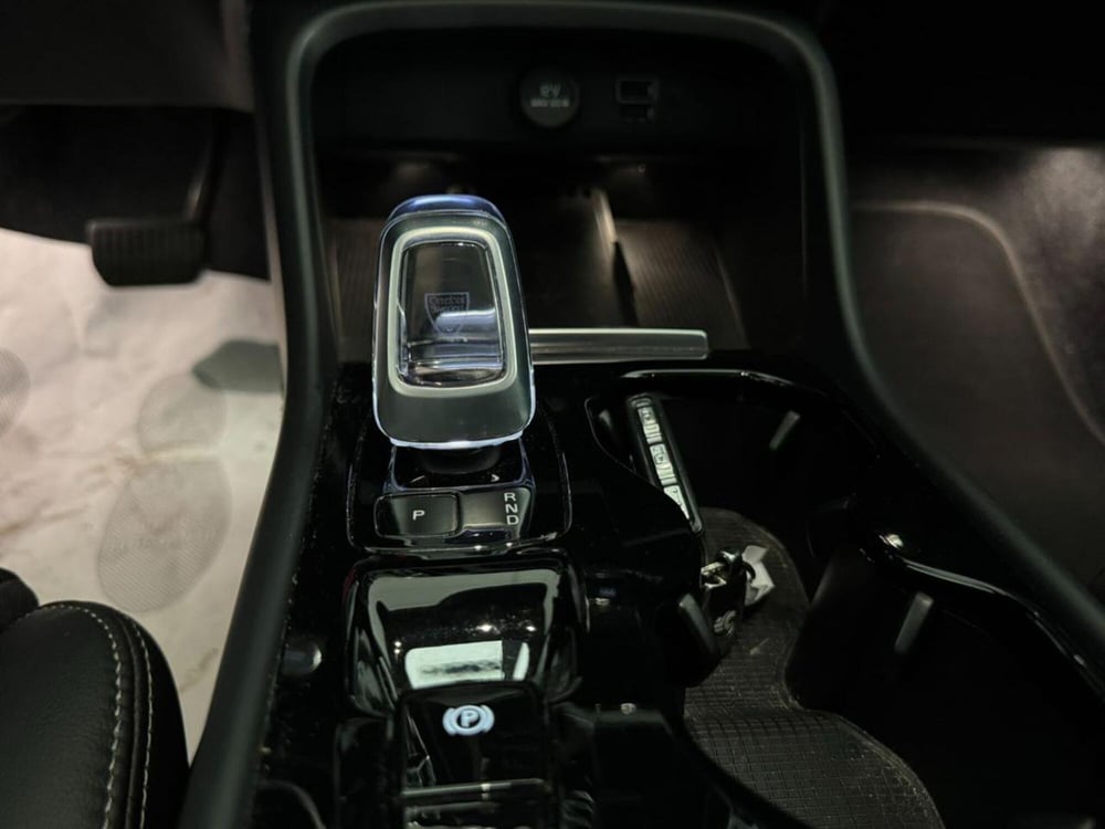 Volvo XC40 usata a Como (19)