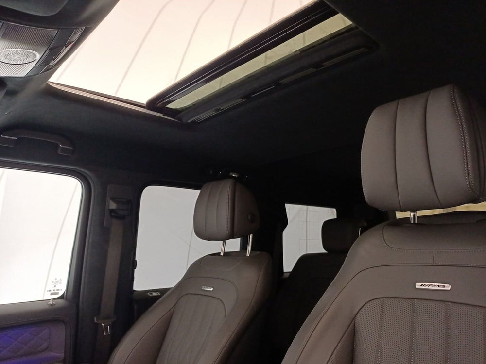 Mercedes-Benz Classe G usata a Bari (14)